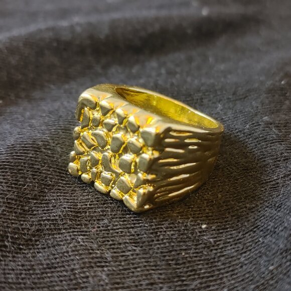 Gold Nugget Ring Size 9 - Picture 1 of 1